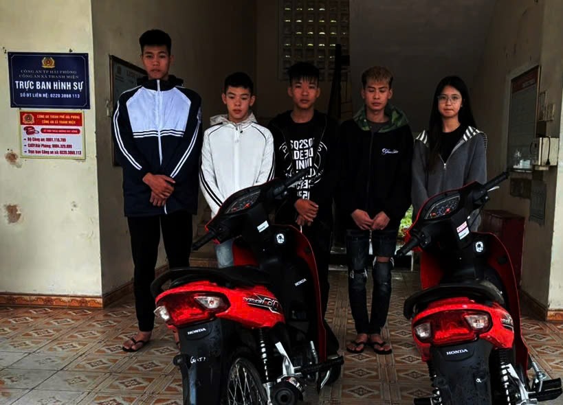 Lực lượng HP22 Công an thành phố: Phát hiện 8 trường hợp vi phạm trật tự an toàn giao thông và xử lý nhiều trường hợp tụ tập ban đêm